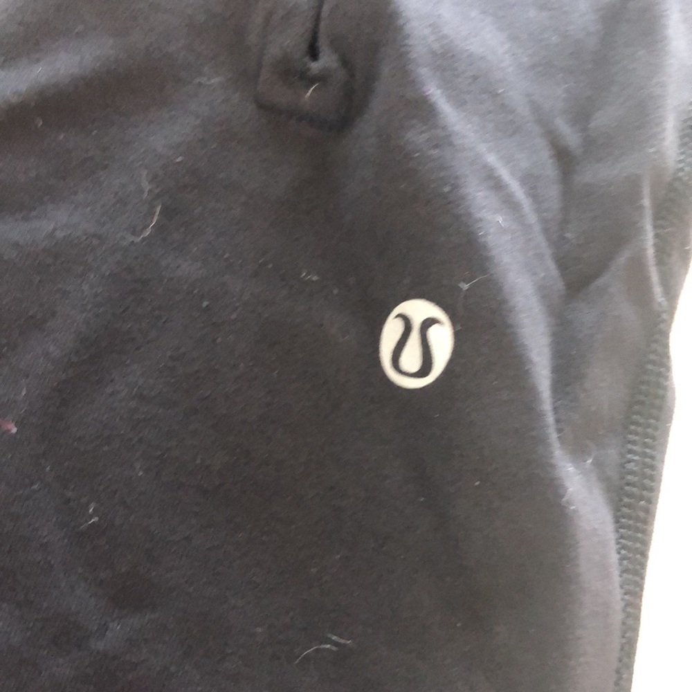 Lululemon cropped yoga capris - Picture 3 of 12